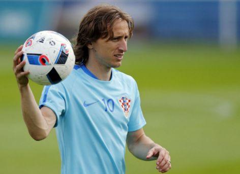 斯内德：贝尼特斯接手国米的时机很糟糕，我没说他是最差教练