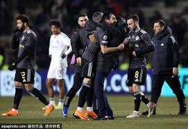 东契奇空砍39分詹姆斯29+9 湖人惨败黄蜂